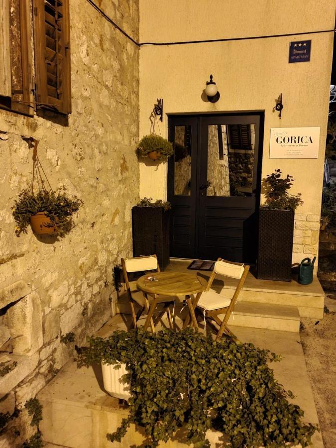 Room With Shared Bathroom House Gorica Sibenik Bagian luar foto