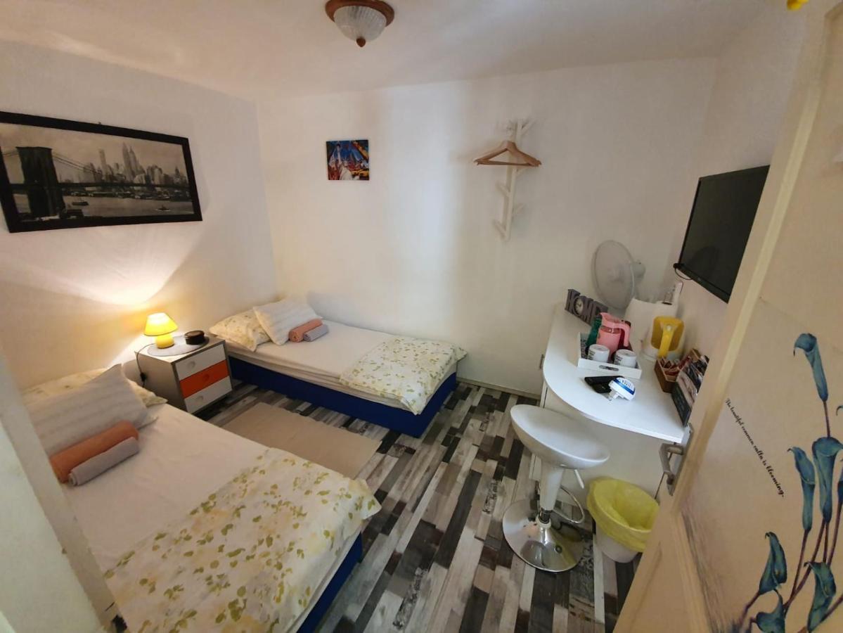 Room With Shared Bathroom House Gorica Sibenik Bagian luar foto